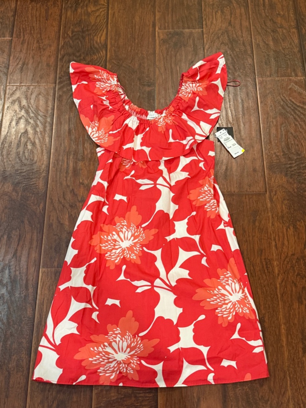NWT Women’s floral beach dress